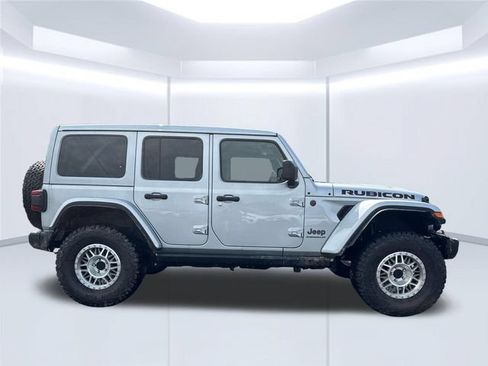 Used 2024 Jeep Wrangler Unlimited Rubicon AWD/4WD image 12