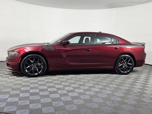 Used 2023 Dodge Charger SXT w/ Blacktop Package RWD image 3