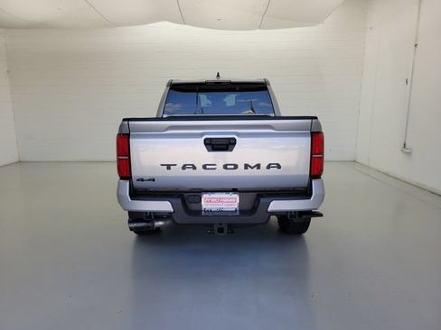 Used 2024 Toyota Tacoma TRD Sport AWD/4WD image 6