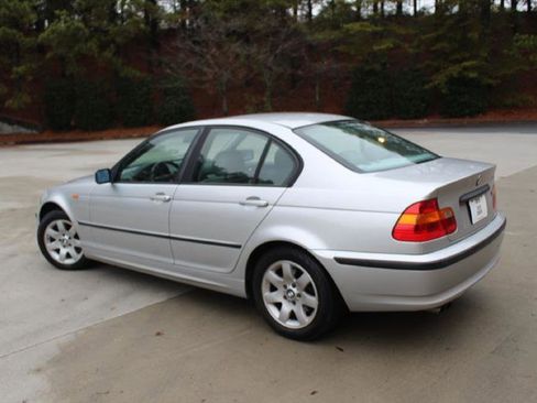 Used 2003 BMW 325i Sedan image 3