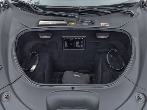 Used 2022 Ferrari F8 Tributo RWD image 78