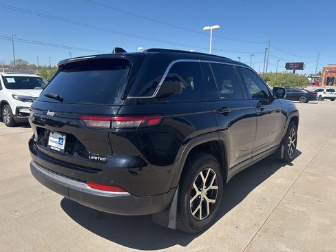 Used 2024 Jeep Grand Cherokee Limited image 5