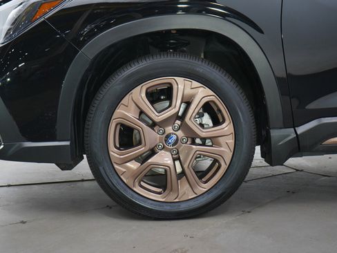 Used 2025 Subaru Ascent Bronze Edition AWD/4WD image 31