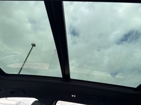 Certified 2025 Volkswagen Atlas Cross Sport SEL Premium R-Line image 30