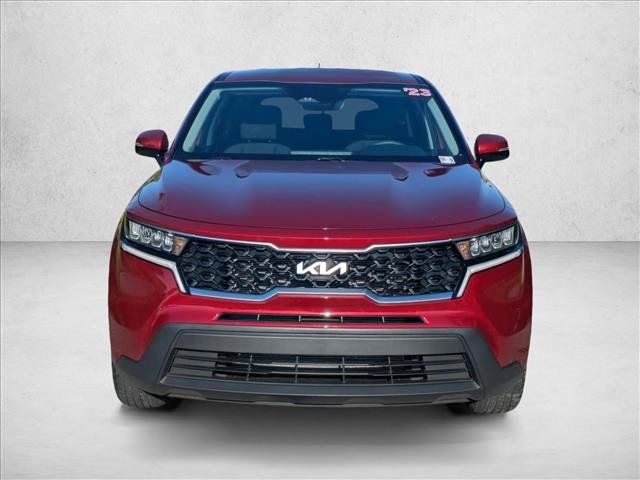 Used 2023 Kia Sorento LX AWD/4WD image 2