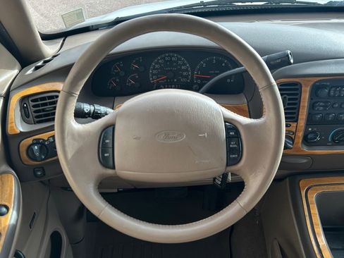 Used 1998 Ford Expedition Eddie Bauer image 21