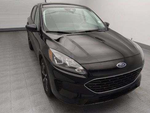Used 2022 Ford Escape SE w/ SE Sport Appearance Package image 14