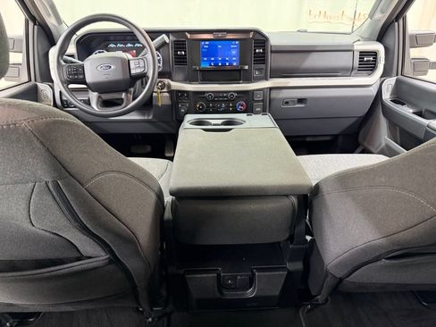 Used 2025 Ford F250 XLT AWD/4WD image 29