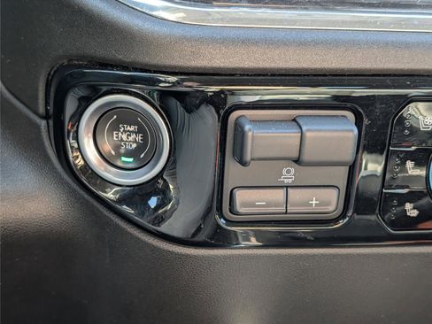 Used 2024 Chevrolet Silverado 3500 LTZ w/ LTZ Plus Package image 30