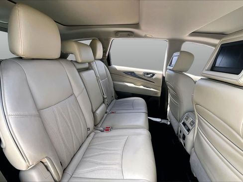 Used 2016 INFINITI QX60 FWD w/ Deluxe Technology Package image 19