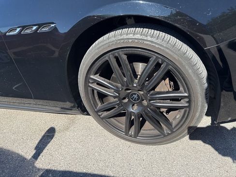 Used 2018 Maserati Ghibli Base image 3