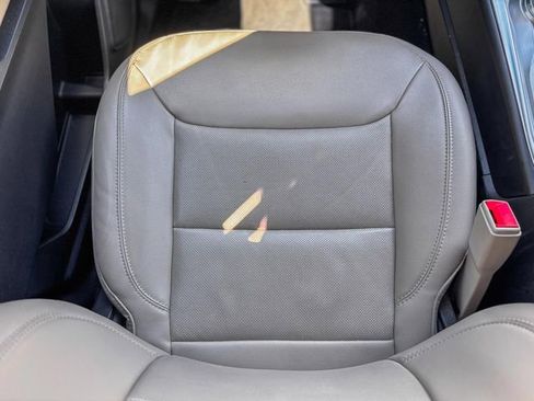 Used 2021 Ford Explorer Limited image 38