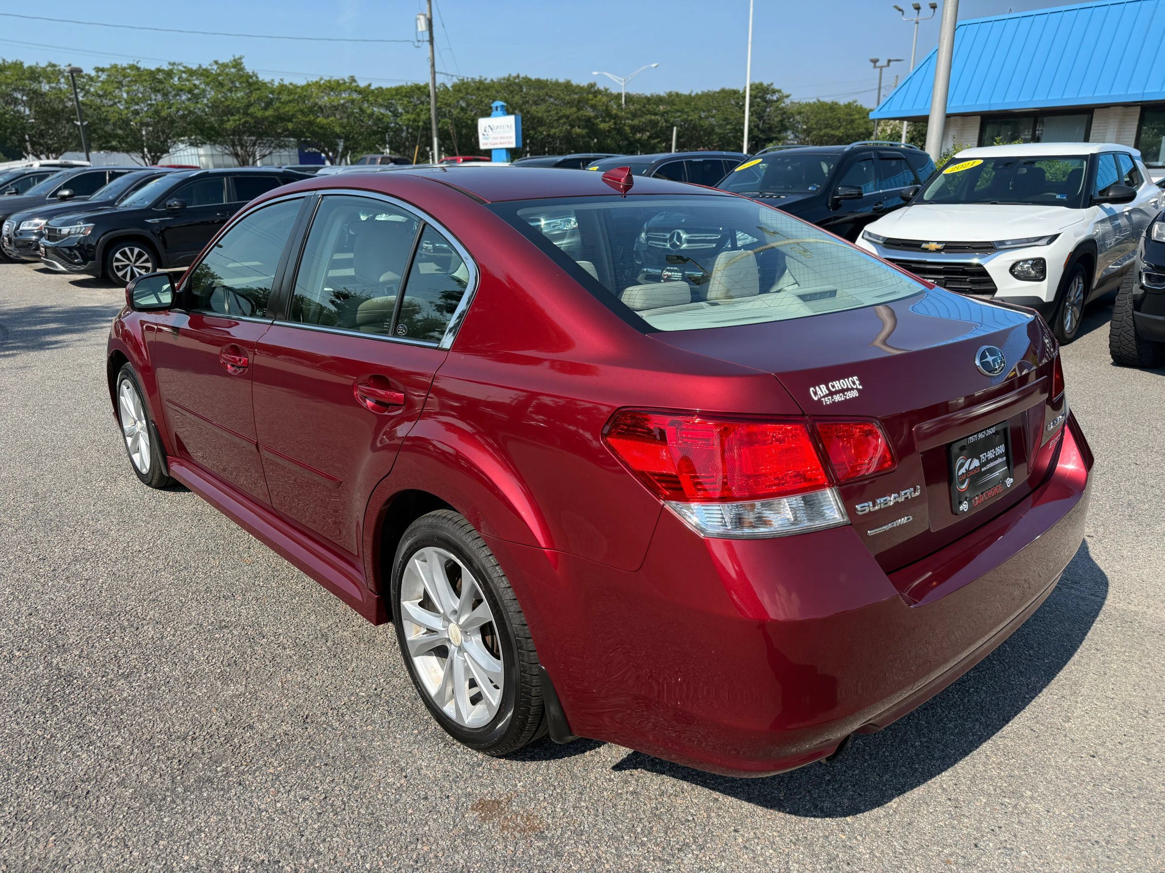 Used 2014 Subaru Legacy 2.5i Premium AWD/4WD image 10