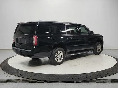Used 2019 GMC Yukon XL SLT AWD/4WD image 8