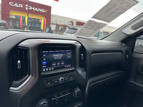 Used 2021 Chevrolet Silverado 1500 Custom Trail Boss w/ LPO, Dark Essentials Package image 19