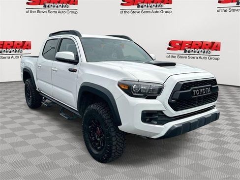 Used 2017 Toyota Tacoma TRD Pro image 1