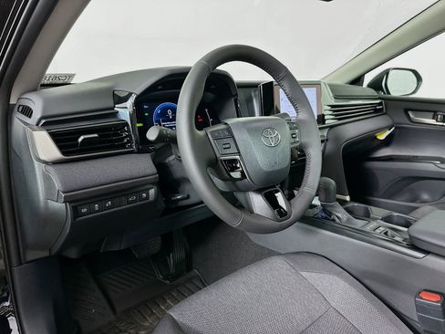 New 2026 Toyota Camry LE image 9