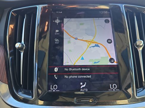 Used 2021 Volvo S60 T5 Momentum image 21