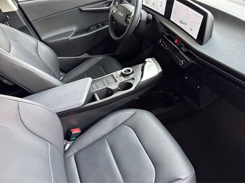 Certified 2024 Kia EV6 Wind image 20