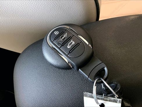 Used 2023 MINI Cooper SE image 14