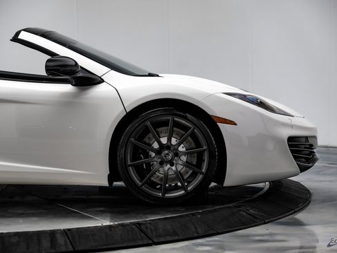 Used 2013 McLaren MP4-12C Spider image 28