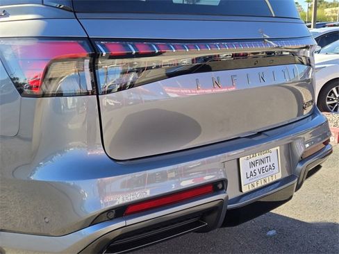 New 2026 INFINITI QX80 Autograph w/ Premium Cargo Package image 9