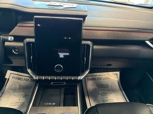 Used 2024 GMC Acadia Denali w/ Super Cruise Package AWD/4WD image 28