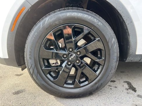 Used 2022 Kia Sorento S image 30