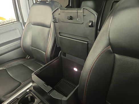 Used 2023 Ford F250 Lariat w/ Lariat Ultimate Package image 30