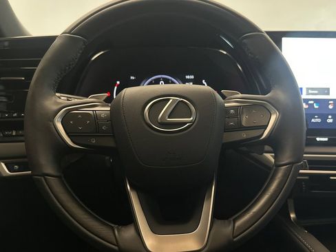 Used 2024 Lexus RX 350 FWD w/ Convenience Package image 24