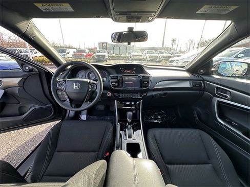 Used 2016 Honda Accord EX image 3
