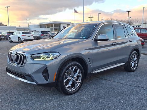 Used 2023 BMW X3 xDrive30i image 3