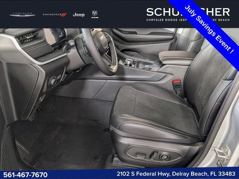 New 2025 Jeep Grand Cherokee L Altitude RWD image 6