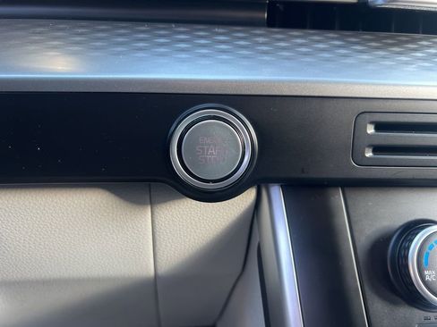 Certified 2024 Kia Carnival LX image 52