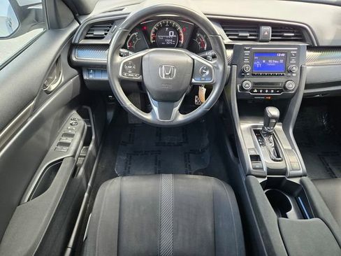 Used 2018 Honda Civic Sport image 10