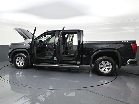 Used 2023 GMC Sierra 1500 SLE image 31
