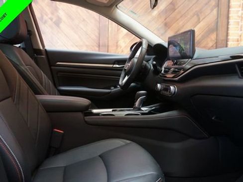 Certified 2023 Nissan Altima 2.5 SR w/ SR Premium Package image 48