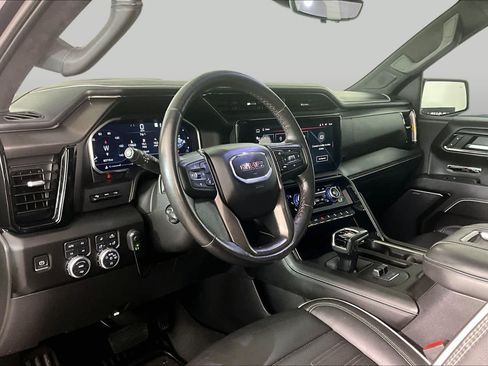 Used 2022 GMC Sierra 1500 AT4X AWD/4WD image 17