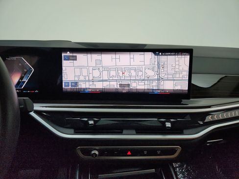 Used 2023 BMW X7 xDrive40i AWD/4WD image 20
