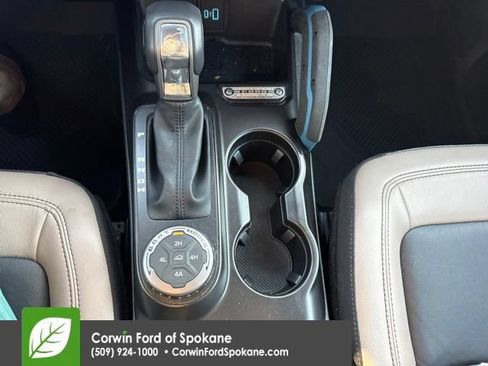 Used 2023 Ford Bronco Wildtrak AWD/4WD image 13