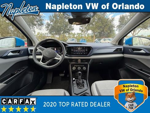 Used 2023 Volkswagen Taos SE w/ Black Wheel Package image 16