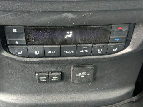 Used 2024 Toyota Sequoia Platinum image 16