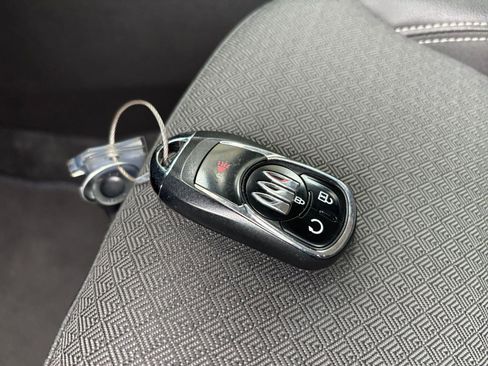 Used 2025 Buick Encore GX Preferred FWD image 18