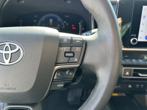 Certified 2025 Toyota Camry LE image 20