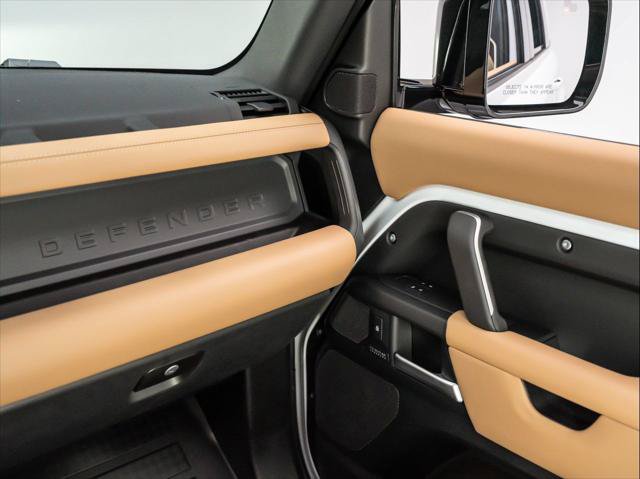 New 2026 Land Rover Defender 110 X-Dynamic SE AWD/4WD image 29