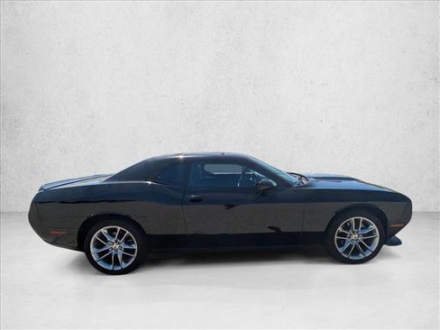 Used 2022 Dodge Challenger GT image 4