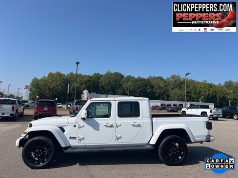 Used 2022 Jeep Gladiator Overland image 3