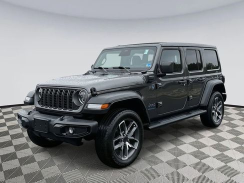 Used 2025 Jeep Wrangler Unlimited Sport S 4xe w/ Convenience Group image 5