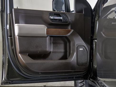 Used 2022 GMC Sierra 3500 SLT w/ Texas SLT Premium Package AWD/4WD image 33