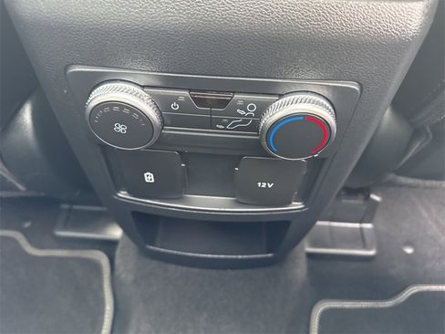 Used 2021 Ford Explorer XLT w/ Equipment Group 202A image 26